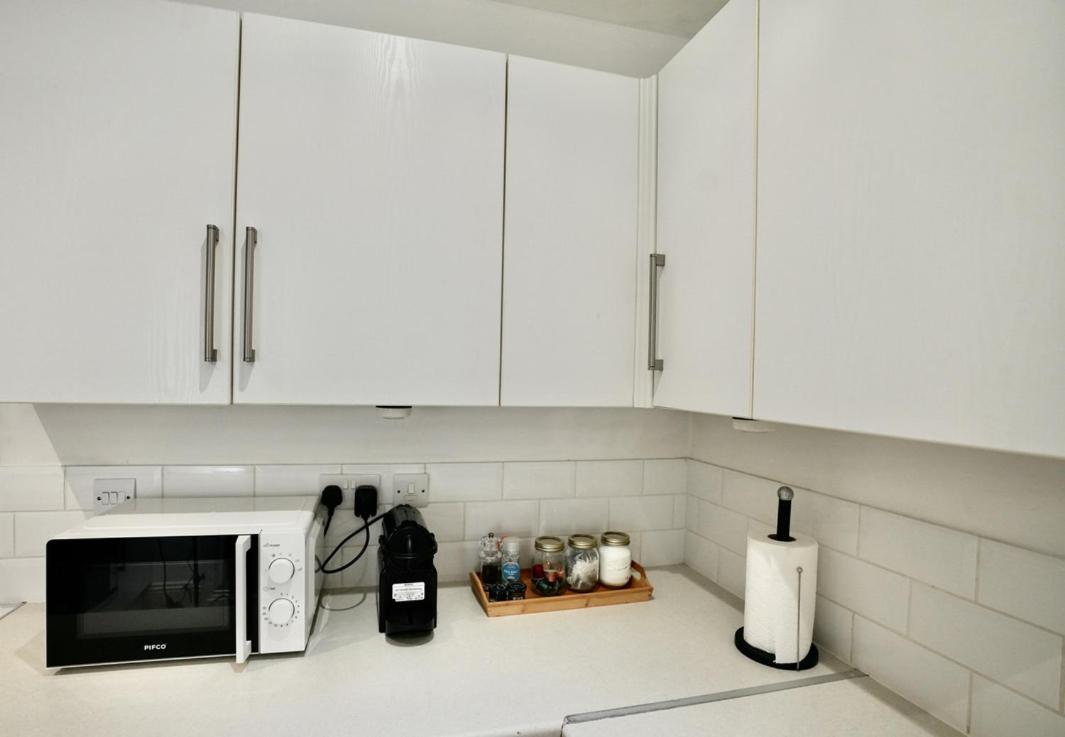 Spacious Two-Bedrooms House, Private Parking, Contractors, Relocators Oxford Exteriér fotografie