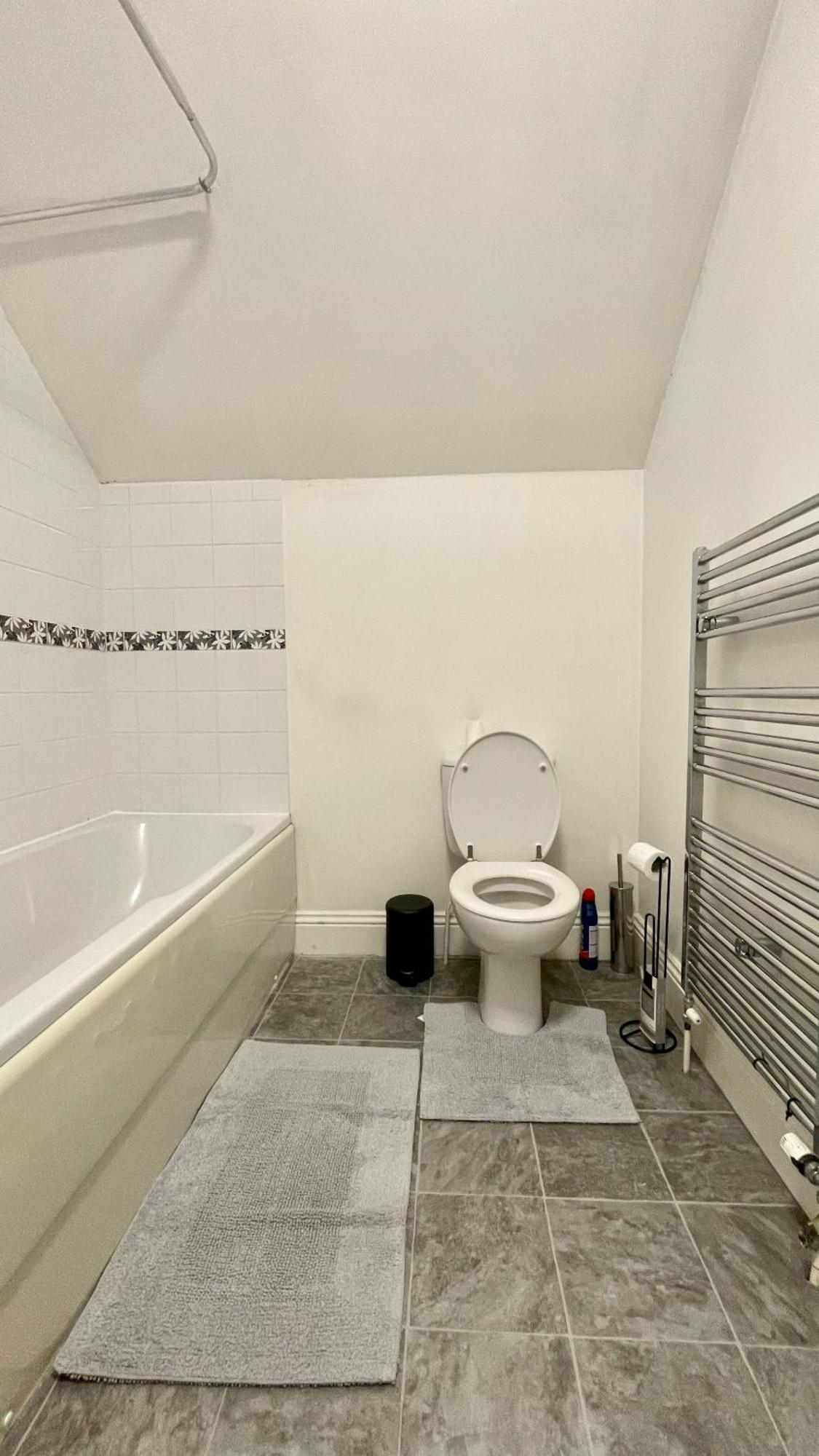 Spacious Two-Bedrooms House, Private Parking, Contractors, Relocators Oxford Exteriér fotografie
